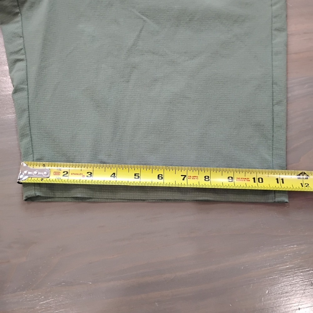 Tommy Bahama Performance Golf Shorts Men's 36 Olive Active Waist Zip Pocket - Picture 9 of 12